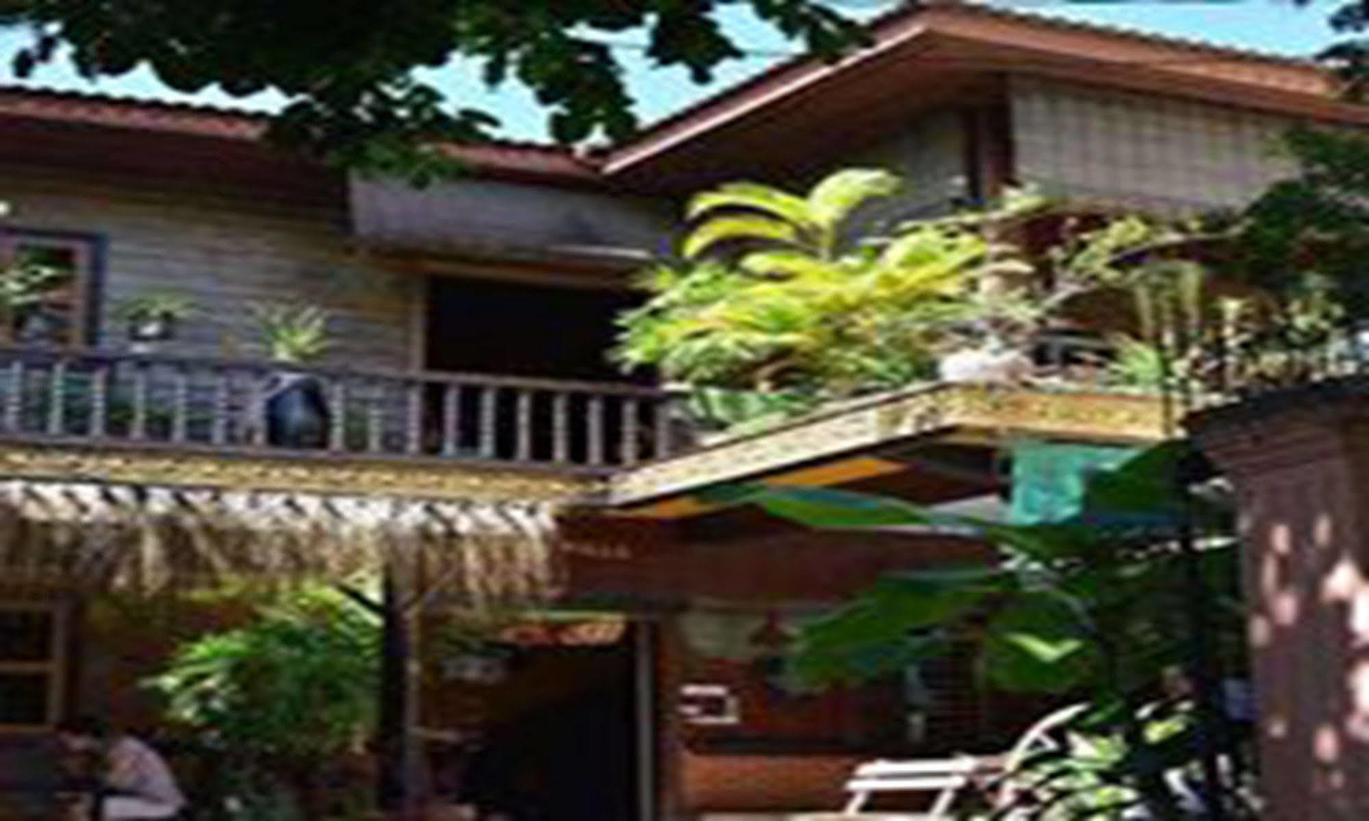Big Lyna Villa Siem Reap Dış mekan fotoğraf