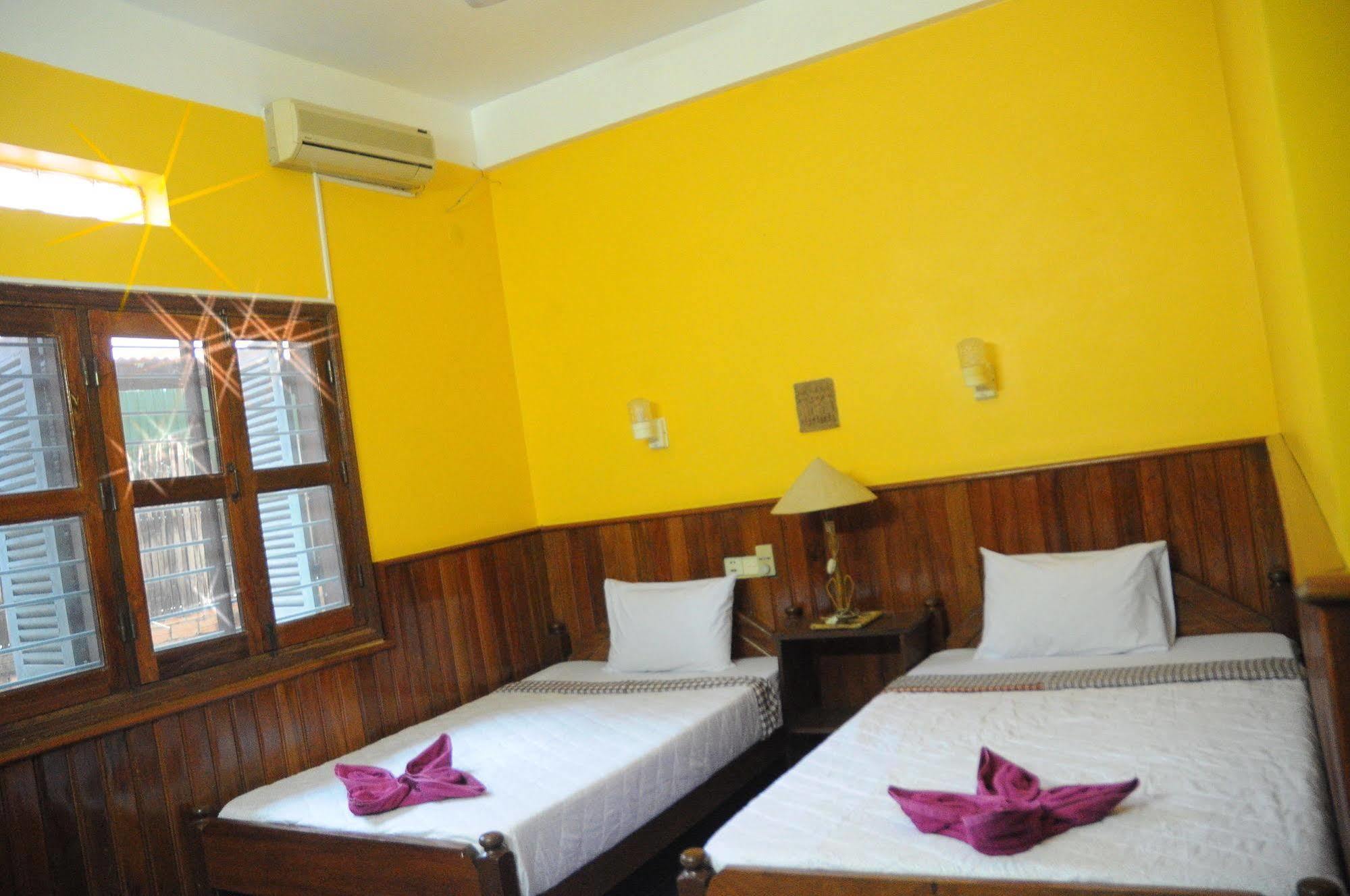 Big Lyna Villa Siem Reap Dış mekan fotoğraf