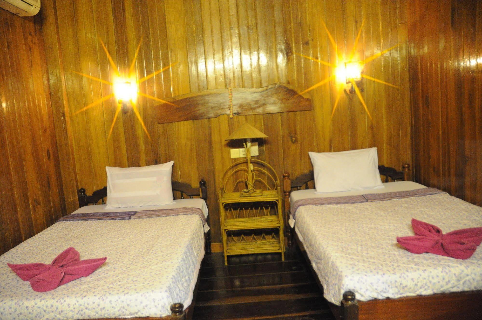 Big Lyna Villa Siem Reap Dış mekan fotoğraf